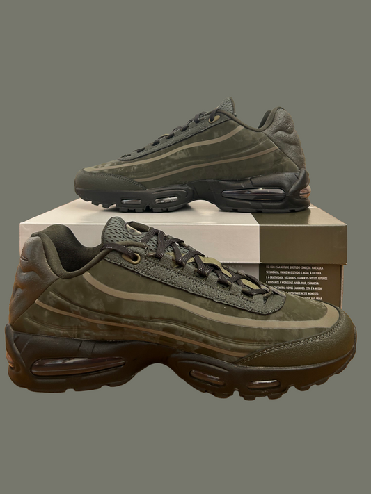 Air Max 95 x WORKSOUT Medium Olive Sequoia UK12
