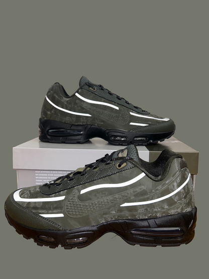 Air Max 95 x WORKSOUT Medium Olive Sequoia UK12