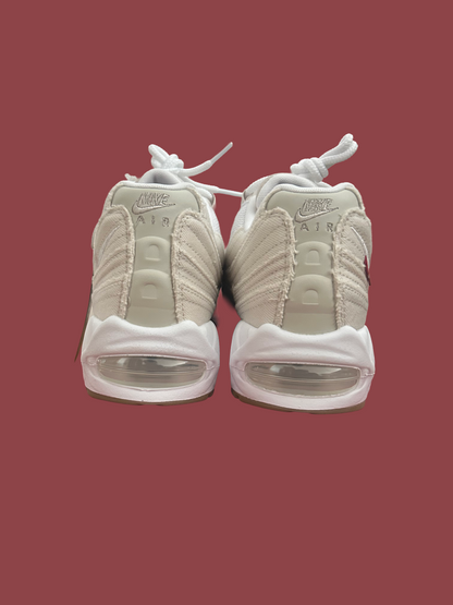 Levi's Air Max 95 White & Ecru